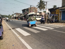 5 no hat bus stand 